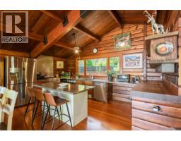 Entrance - 10968 Madrona Dr, North Saanich, BC V8R6K2 Photo 15