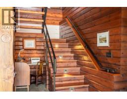10968 Madrona Dr, North Saanich, BC V8R6K2 Photo 42