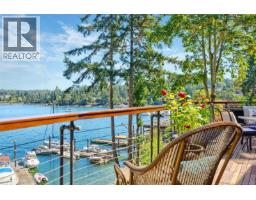 10968 Madrona Dr, North Saanich, BC V8R6K2 Photo 26