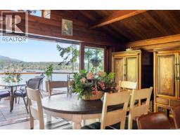 10968 Madrona Dr, North Saanich, BC V8R6K2 Photo 18