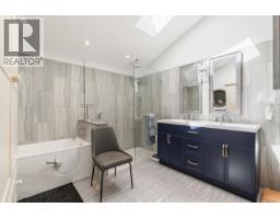 10968 Madrona Dr, North Saanich, BC V8R6K2 Photo 24