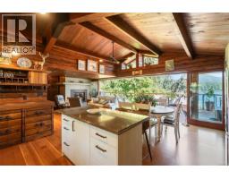 10968 Madrona Dr, North Saanich, BC V8R6K2 Photo 17