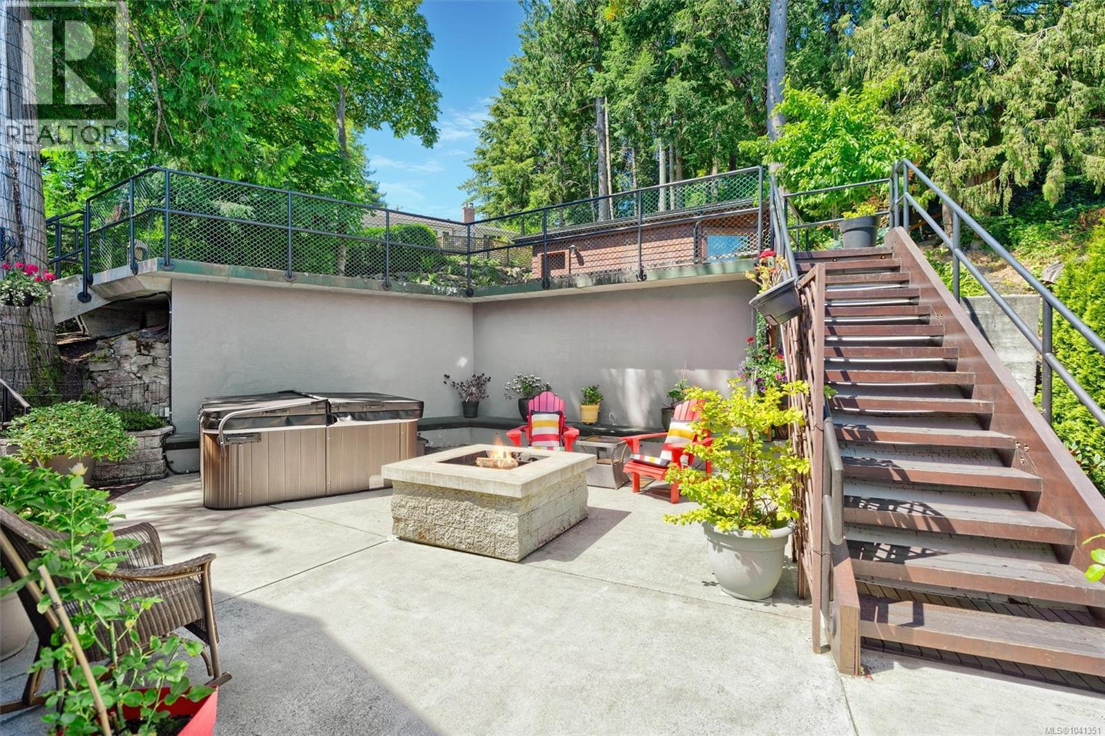 10968 Madrona Dr - 66