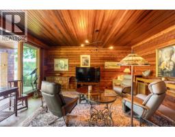 10968 Madrona Dr, North Saanich, BC V8R6K2 Photo 44