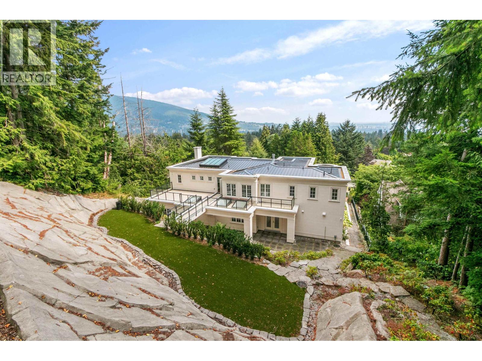 735 ST. ANDREWS ROAD, West Vancouver