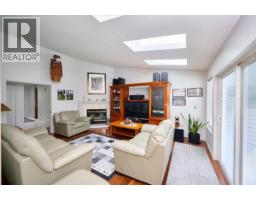 23635 108 Loop, Maple Ridge, BC V2W1B2 Photo 11