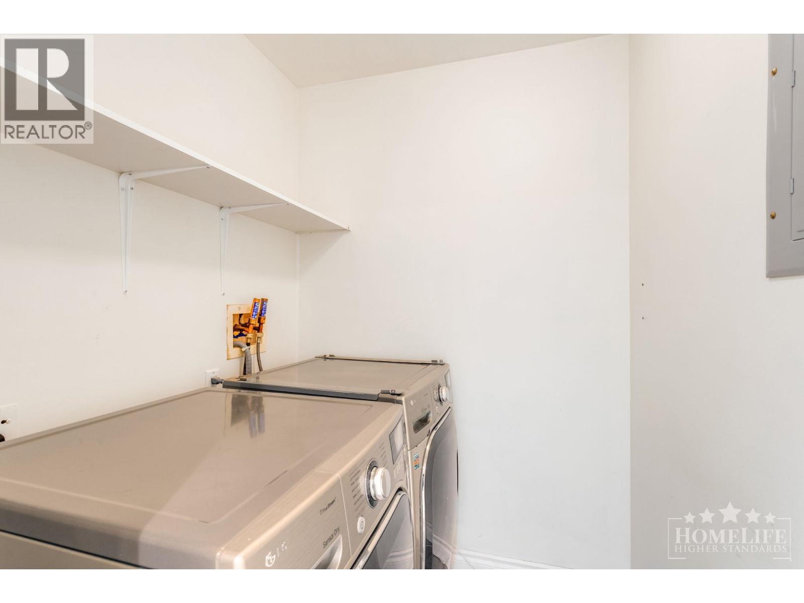 205 2485 ATKINS AVENUE, Port Coquitlam