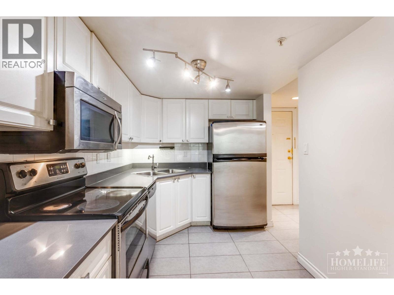 205 2485 ATKINS AVENUE, Port Coquitlam
