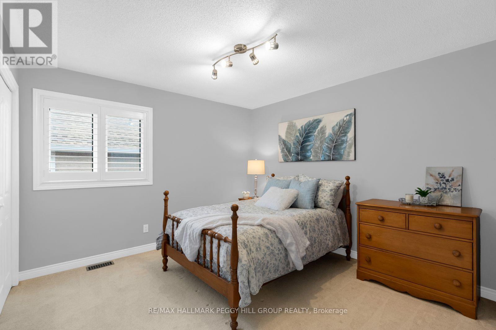 87 CITYVIEW CIRCLE - Image 18