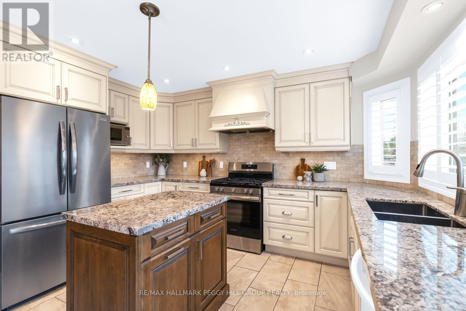 87 CITYVIEW CIRCLE - 2