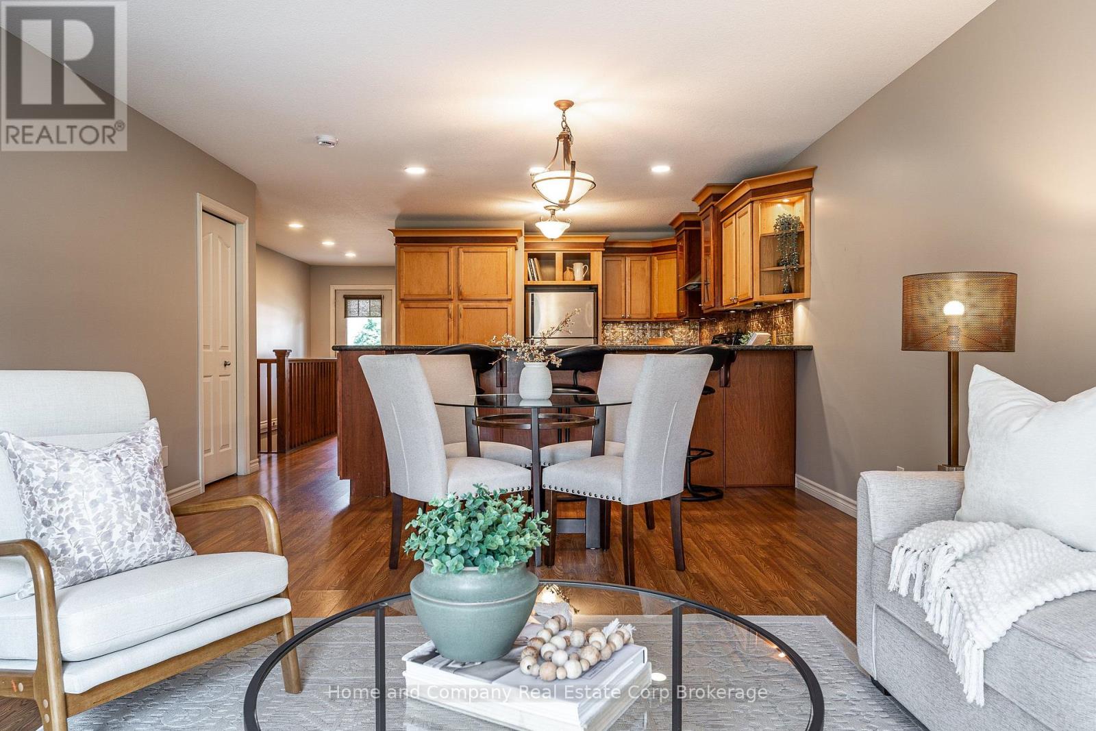 354 DUFFERIN STREET - 19