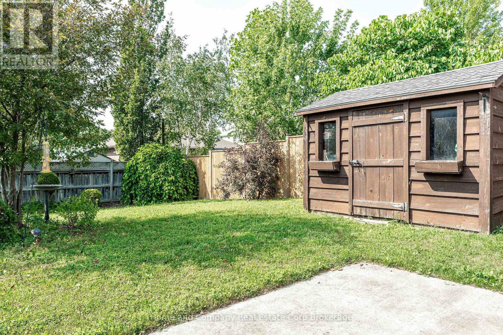 354 DUFFERIN STREET - 34