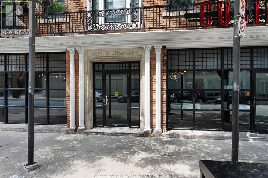 58 CHATHAM STREET West Unit# 200, Windsor — photo 2
