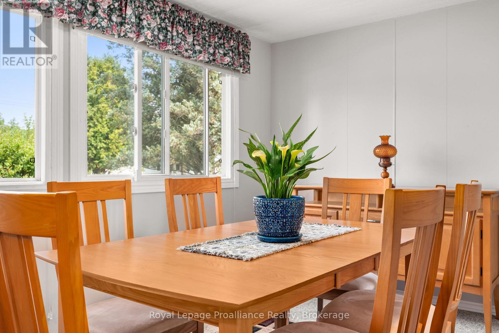 1064 EIGHTH LANE - 23