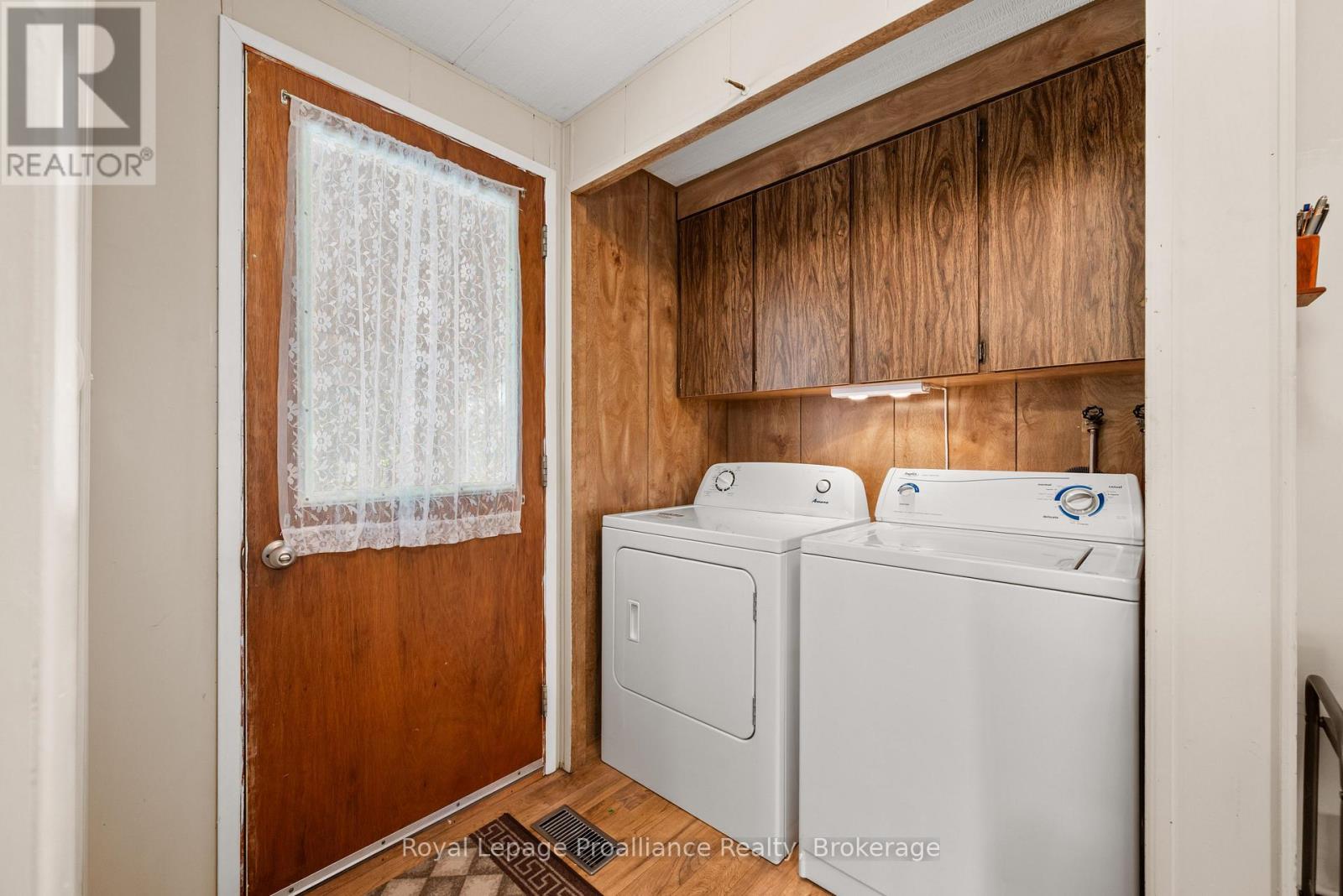 1064 EIGHTH LANE - 38