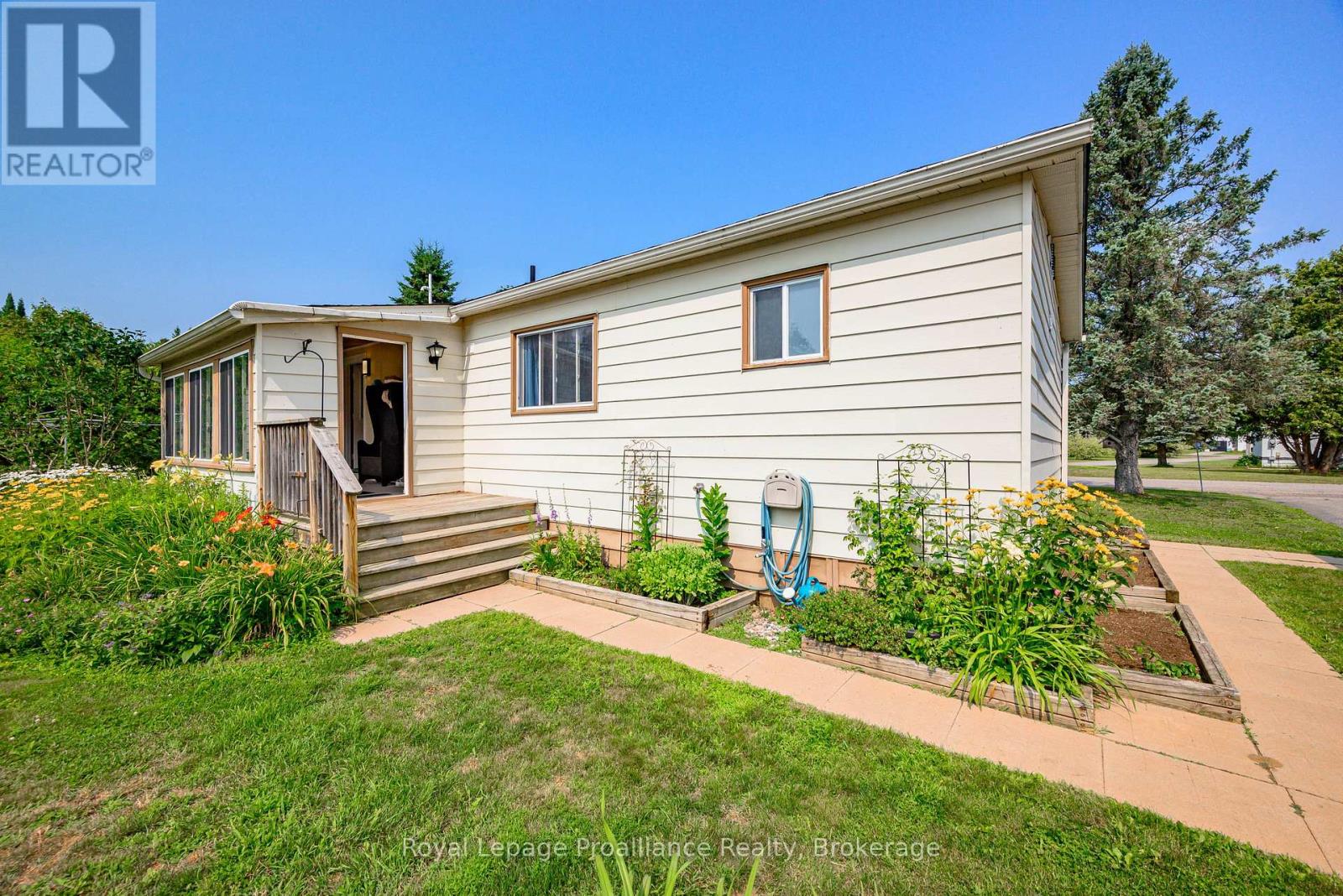 1064 EIGHTH LANE - 42