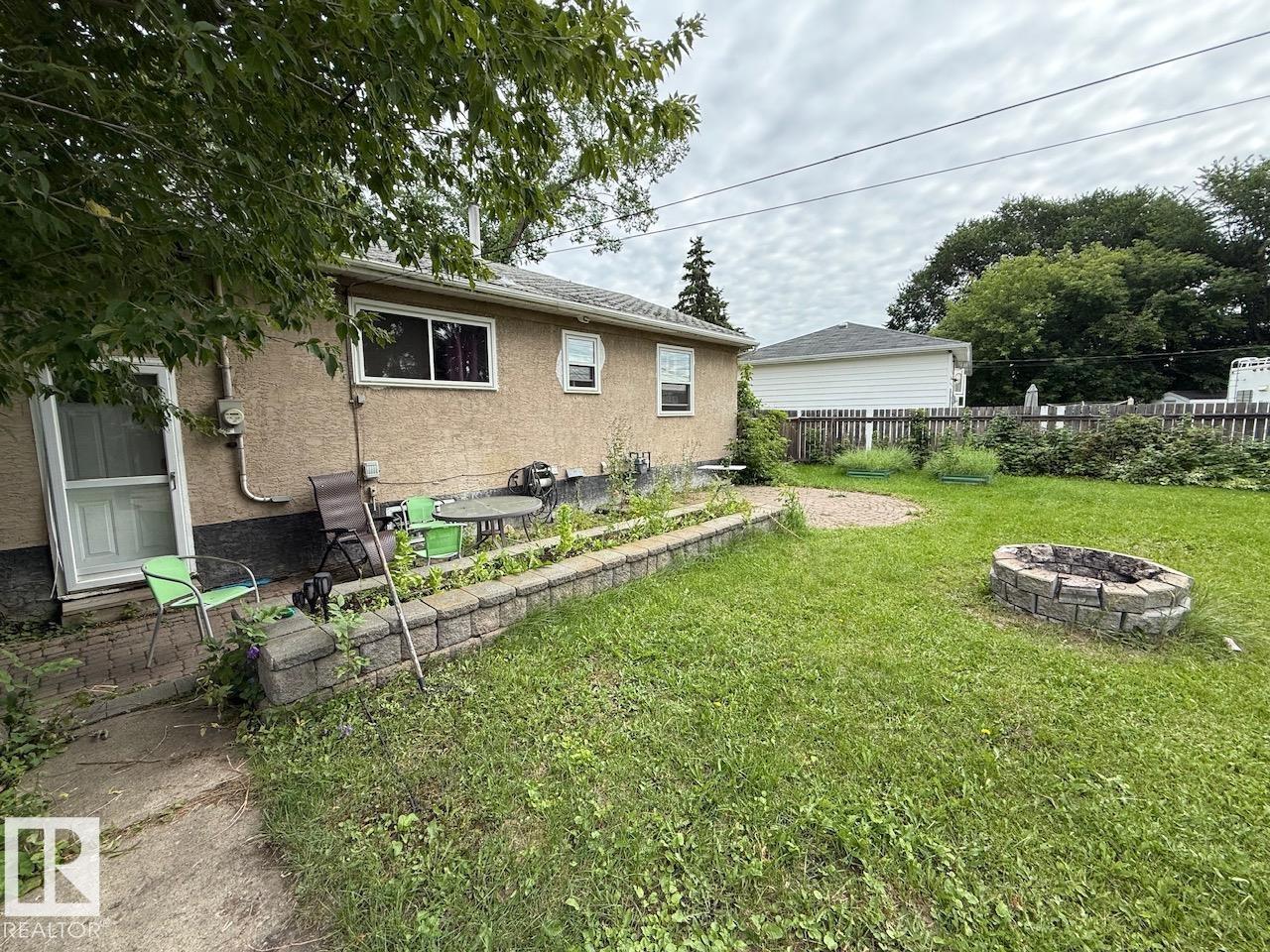 7607 83 AV NW - Image 7