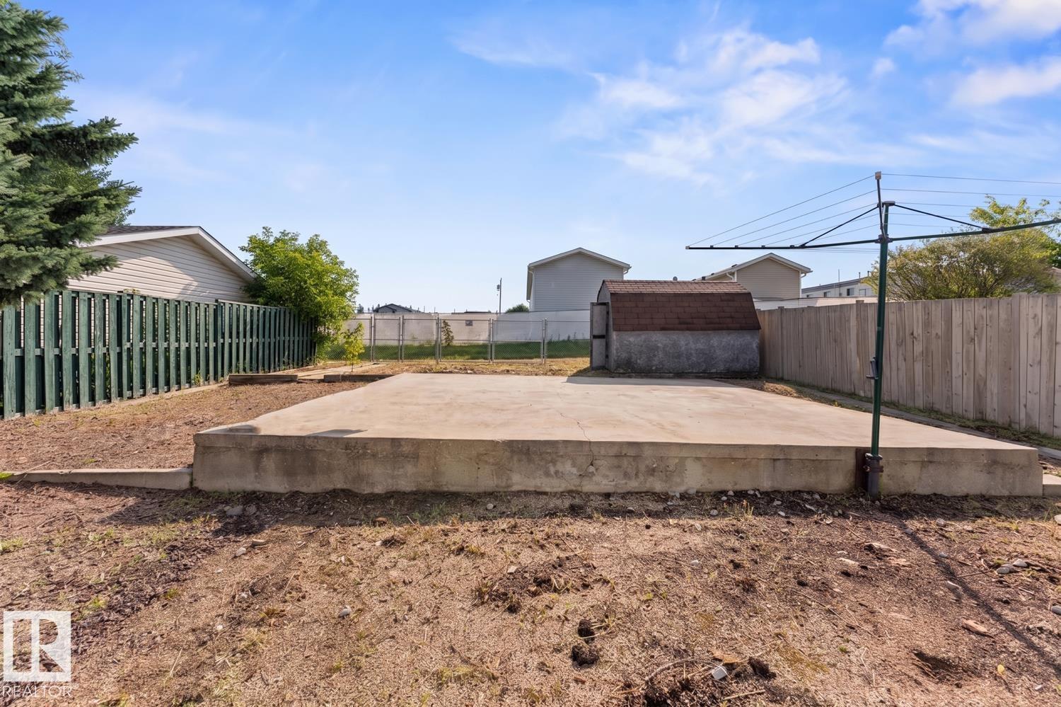 4813 45 ST - 20
