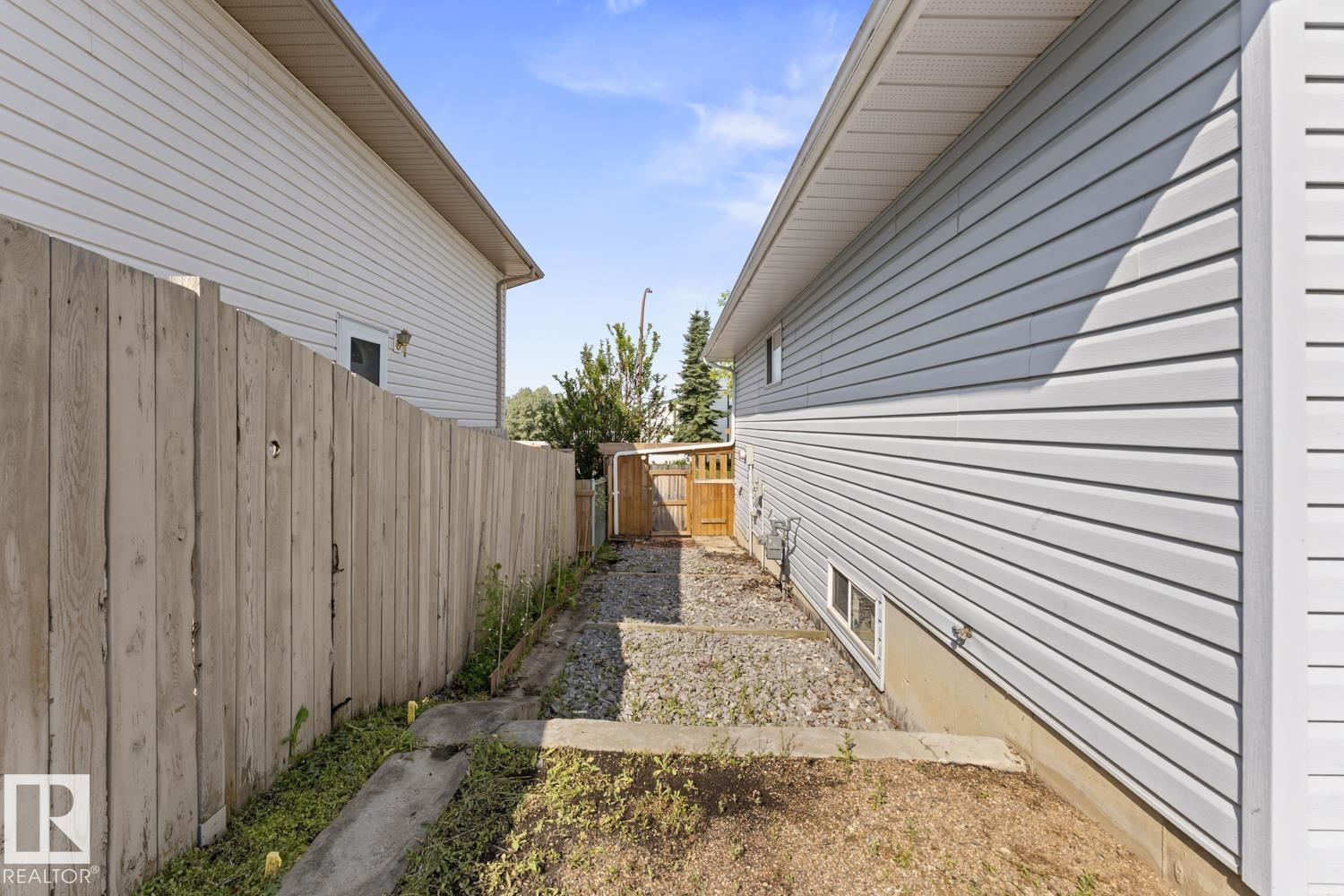 4813 45 ST - Image 22