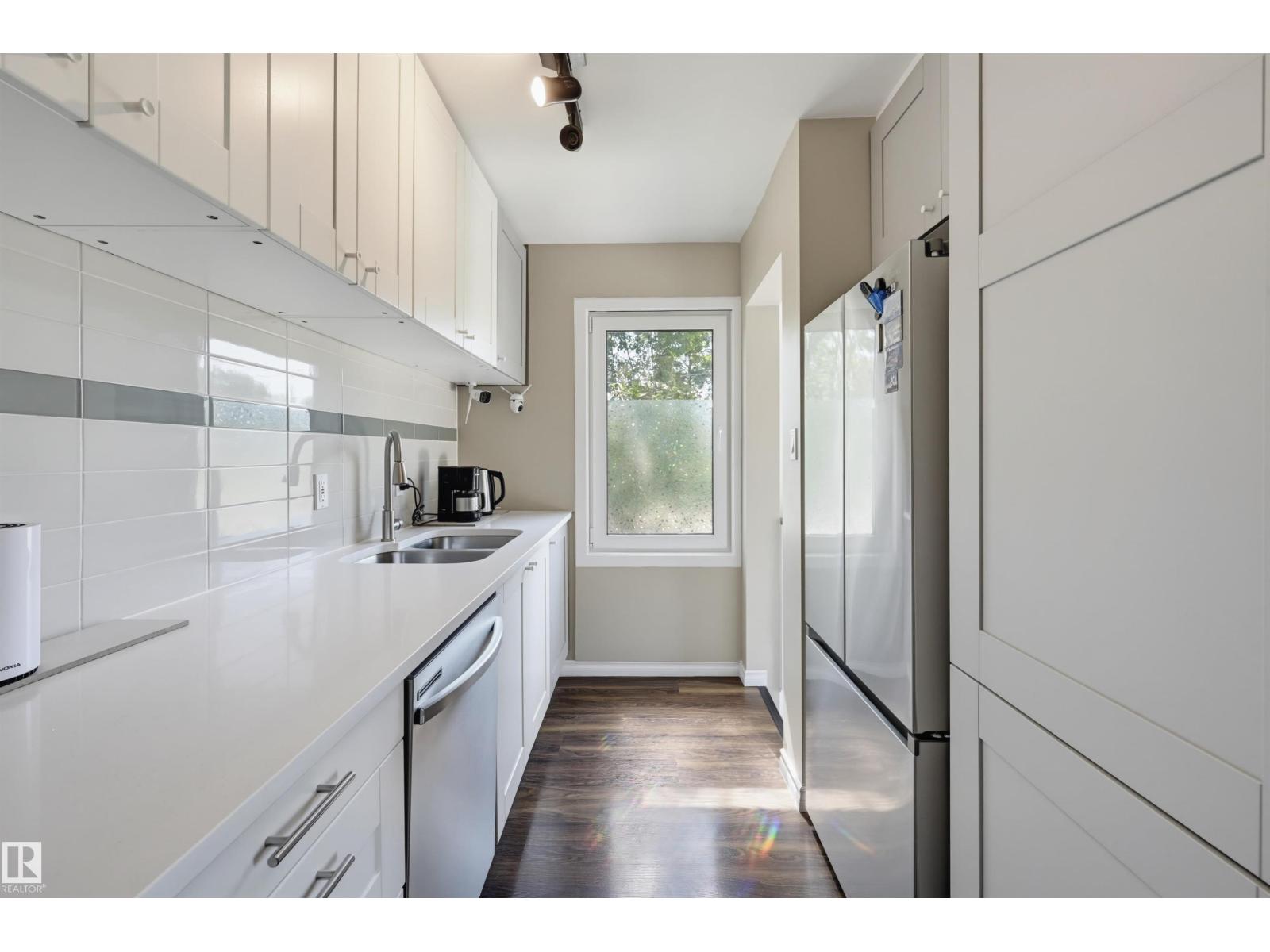 11502 127 ST NW - 12