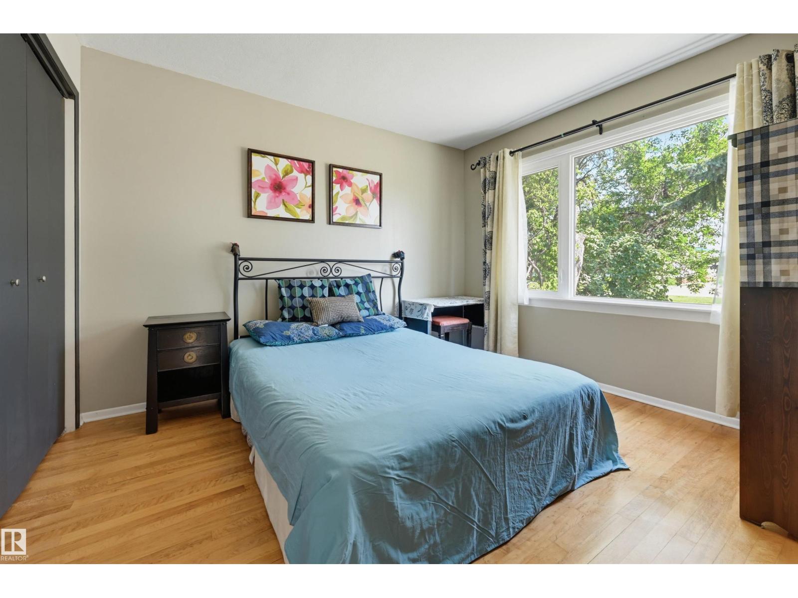 11502 127 ST NW - 15
