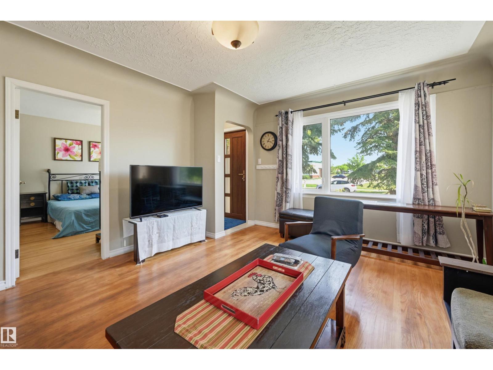 11502 127 ST NW - 7