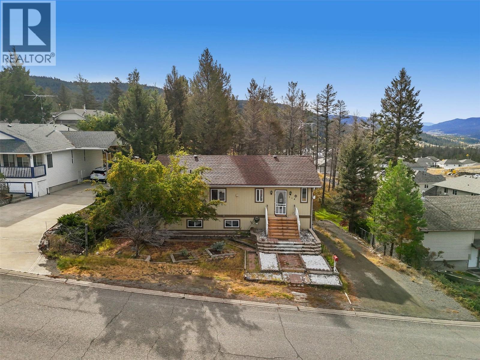 314 Linden Road, Logan Lake