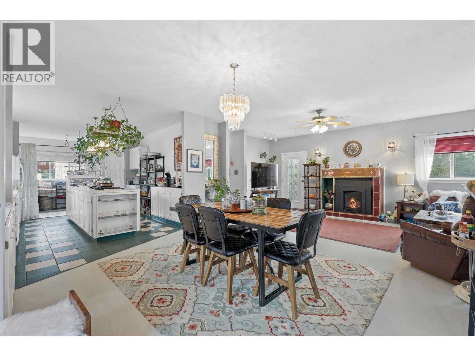 314 Linden Road, Logan Lake