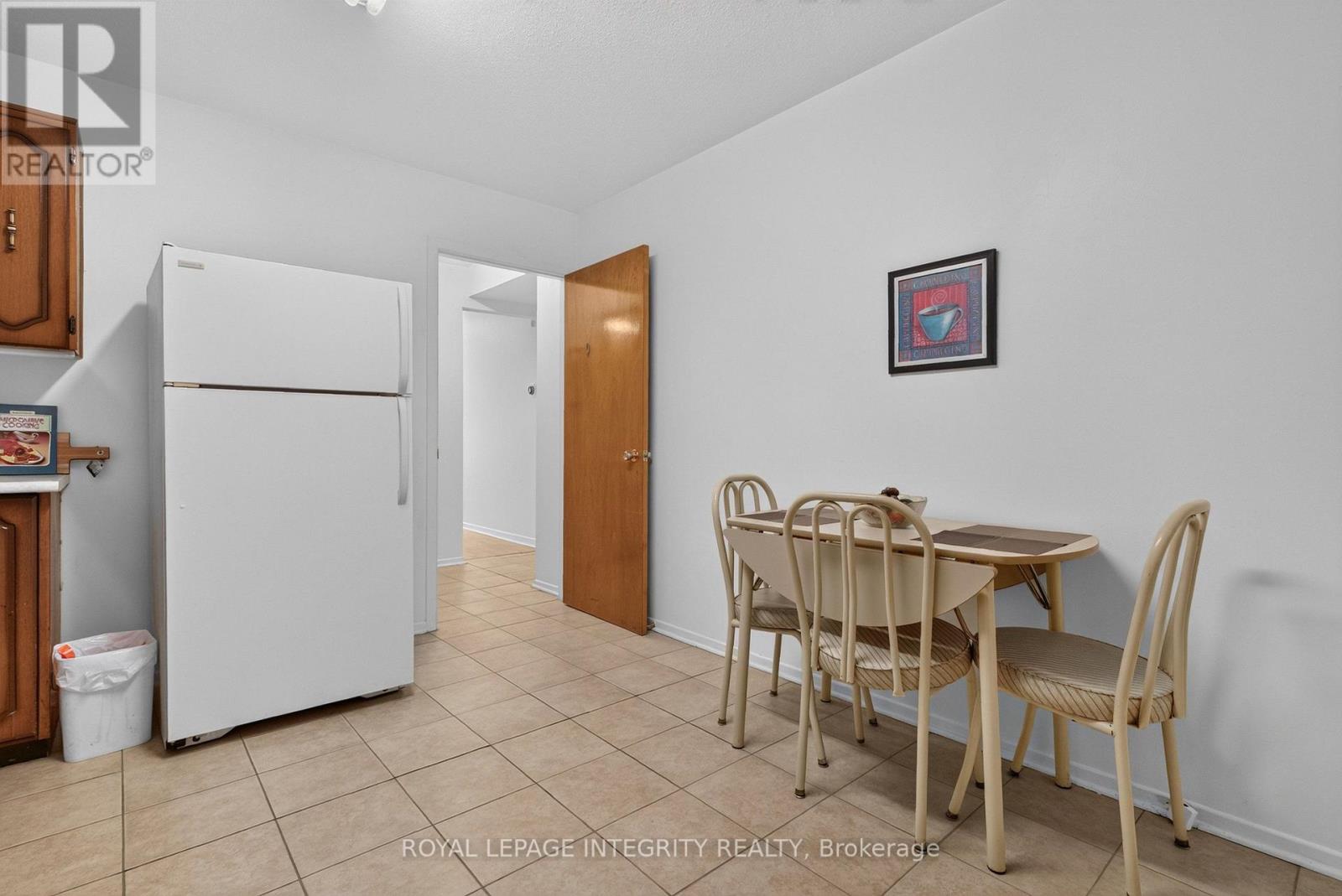 4 Bed, 2 Bath Multi-Family for Sale in Ottawa – 141 PERCY STREET, Ottawa – MLS# X13621702 - Image 8