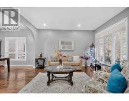 29 NORTOBA CRESCENT — photo 4