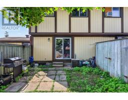 58 - 113 PICKFORD DRIVE — photo 4