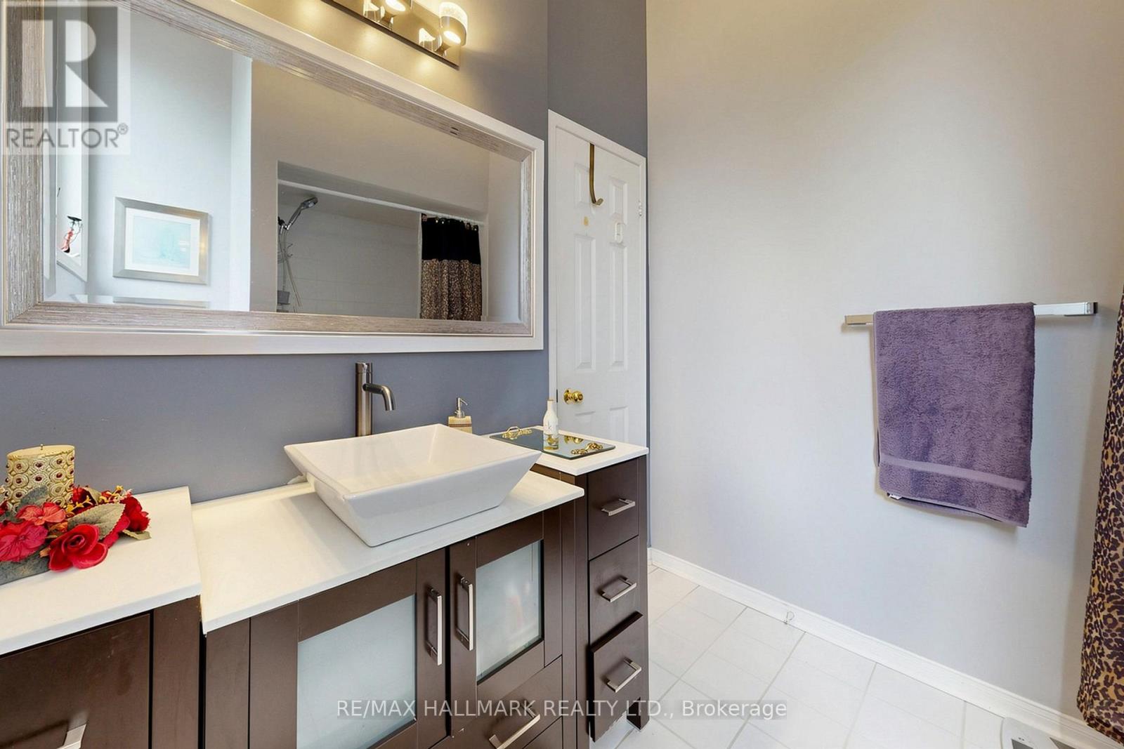 5 EVELYN BUCK LANE - 25