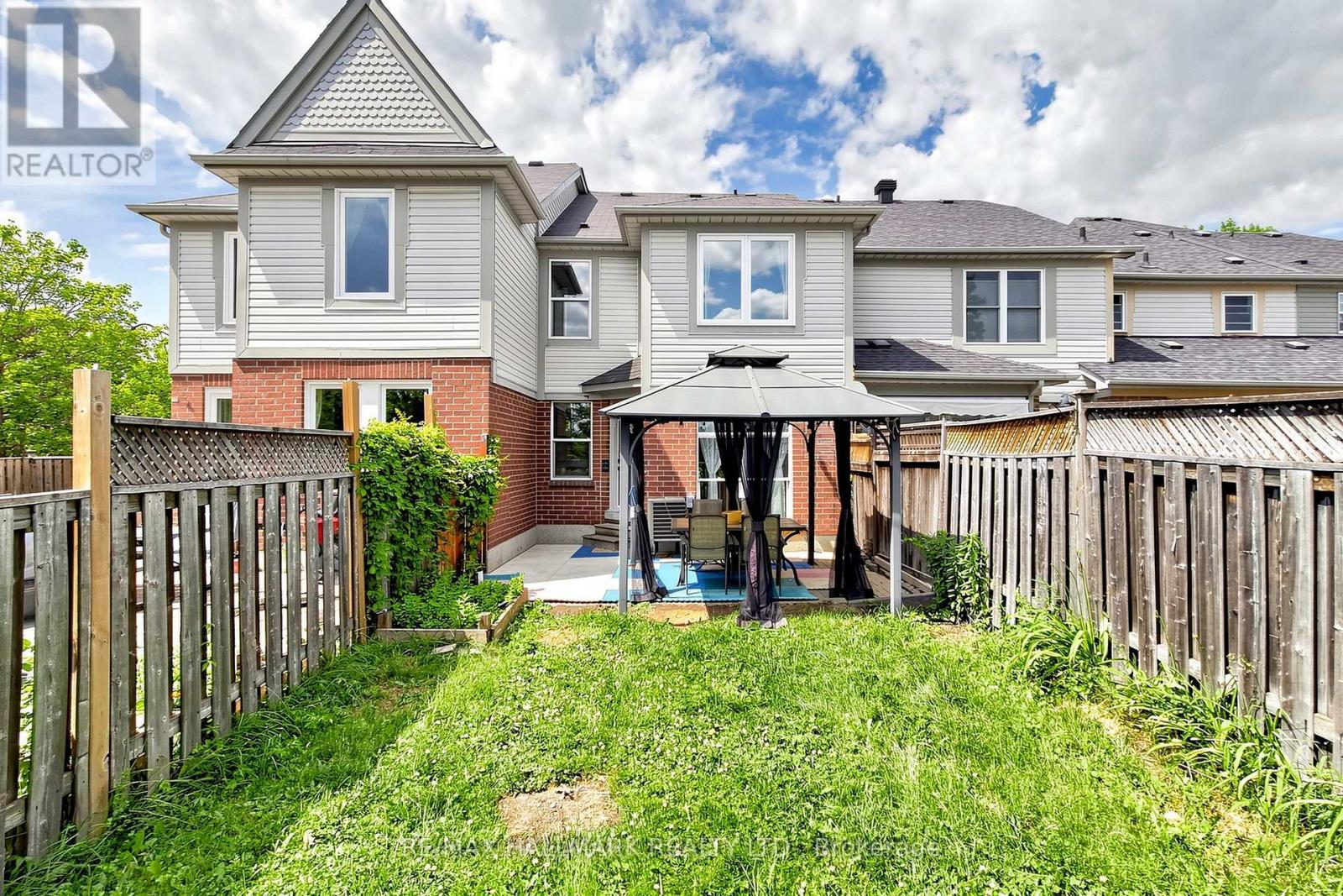 5 EVELYN BUCK LANE - 40