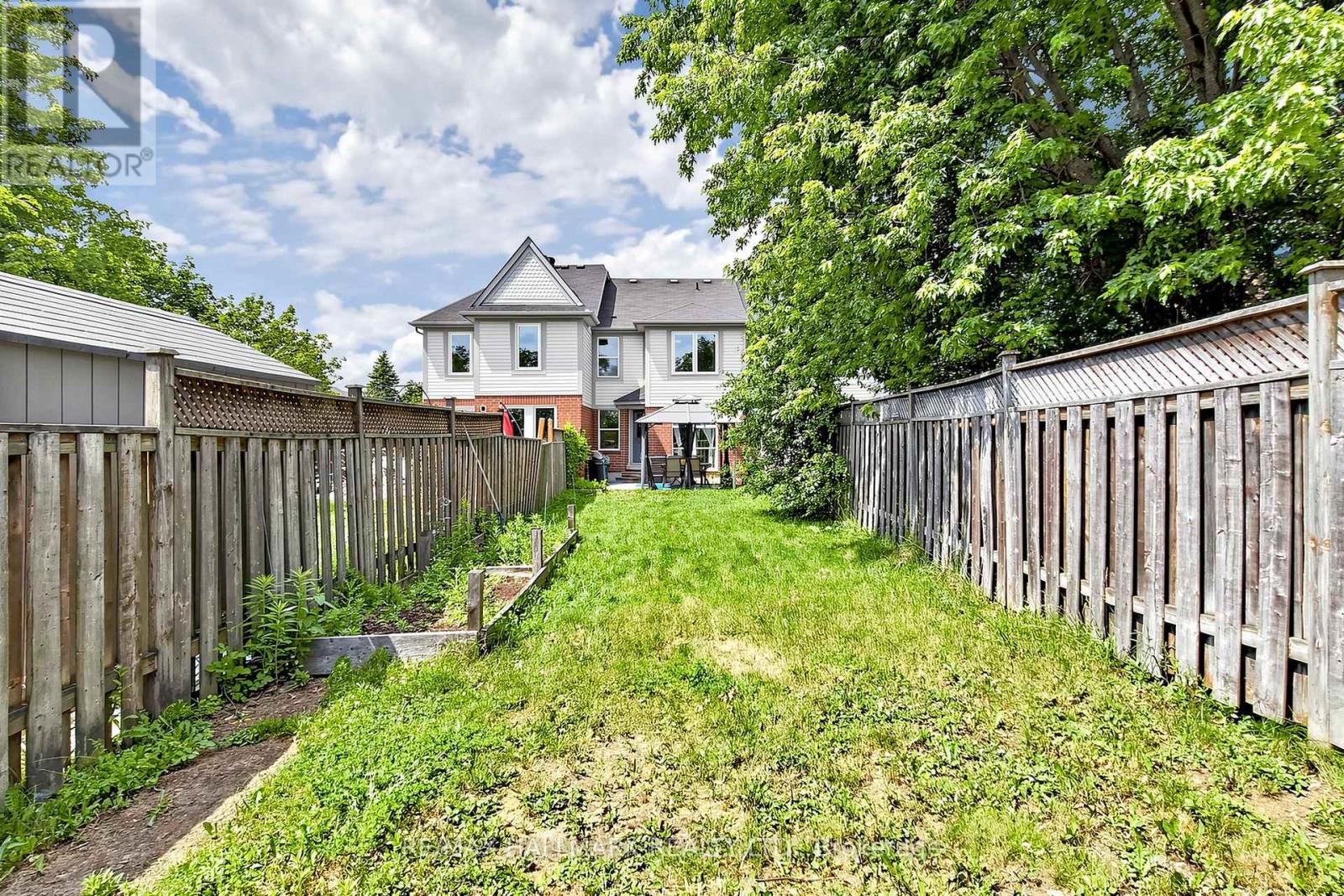 5 EVELYN BUCK LANE - 43