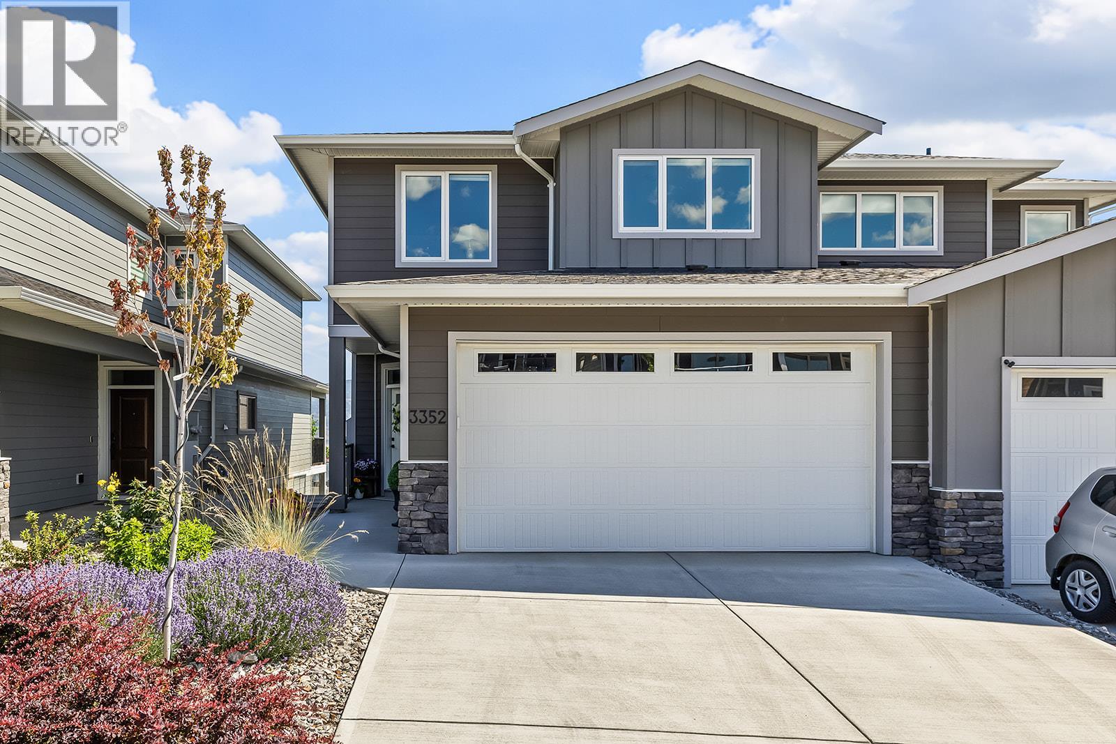 3352 Hawks Crescent - 2