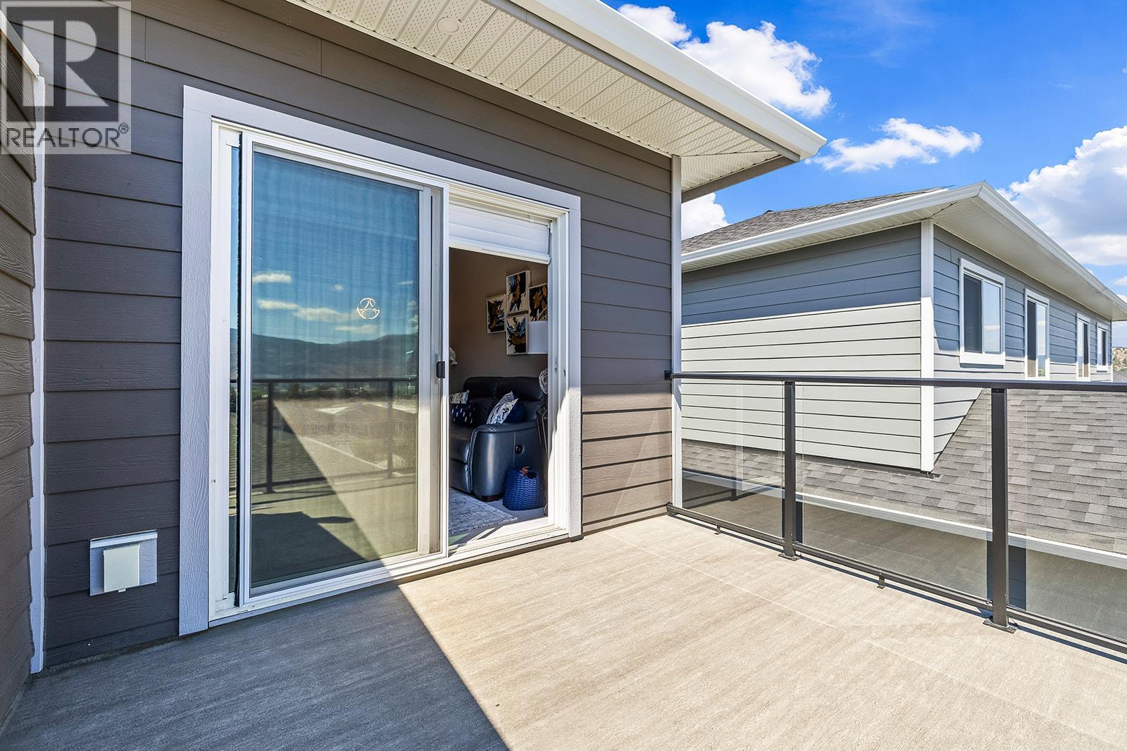 3352 Hawks Crescent - Image 35