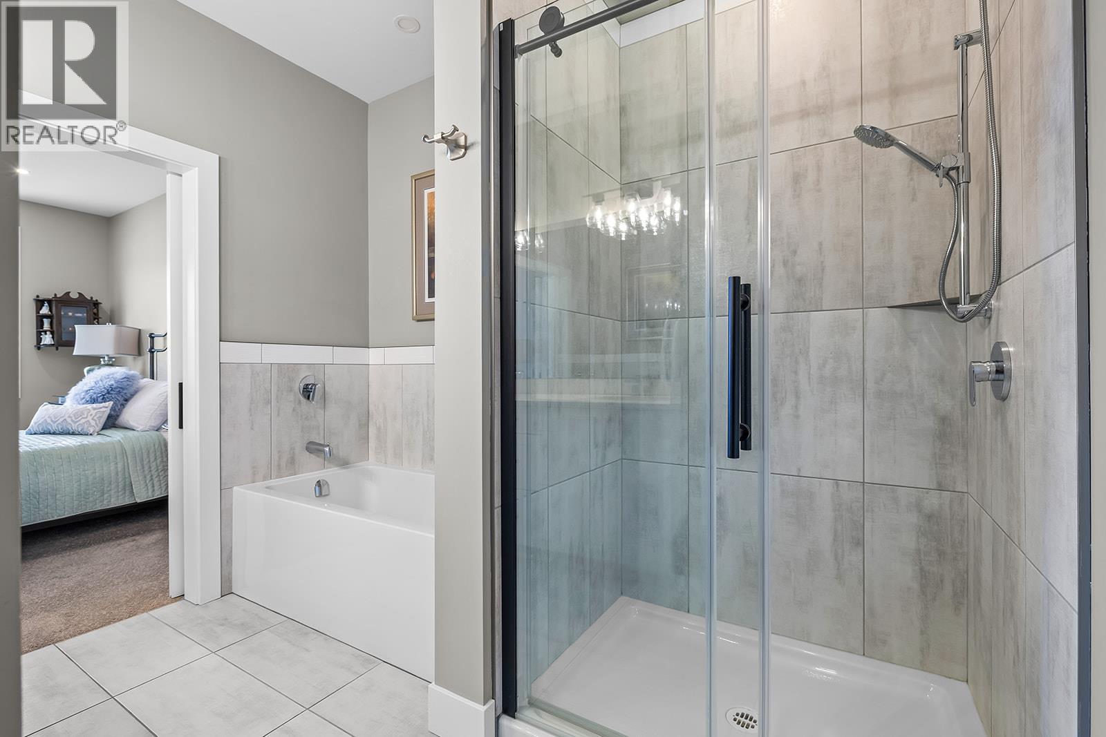 3352 Hawks Crescent - Image 46