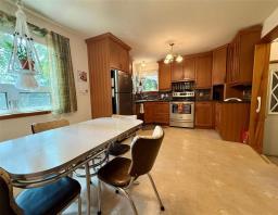 568 Queen Street W, Virden, MB R0M2C0 Photo 13