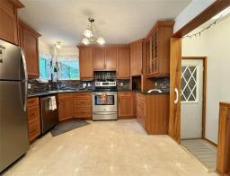 568 Queen Street W, Virden, MB R0M2C0 Photo 9