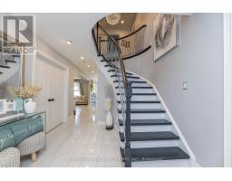 Family room - 2 Hook Court, Barrie, ON L4N7H7 Photo 6