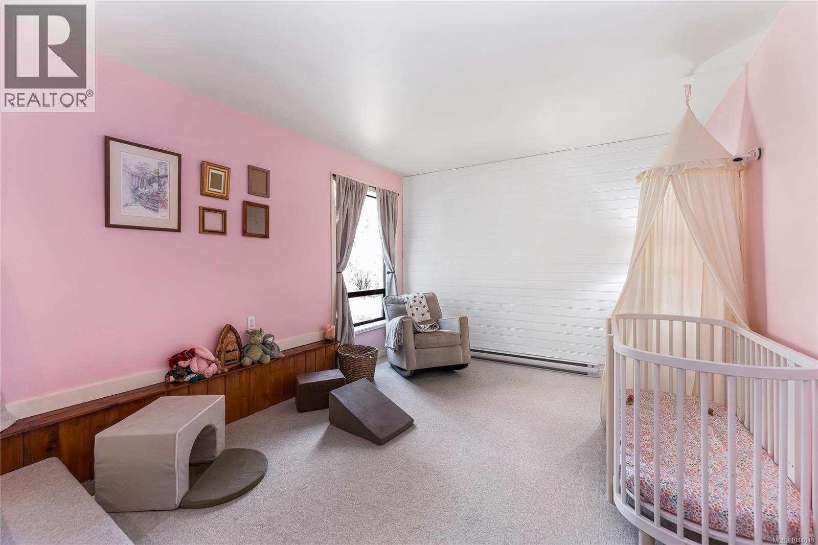 2083 North End Rd - 37