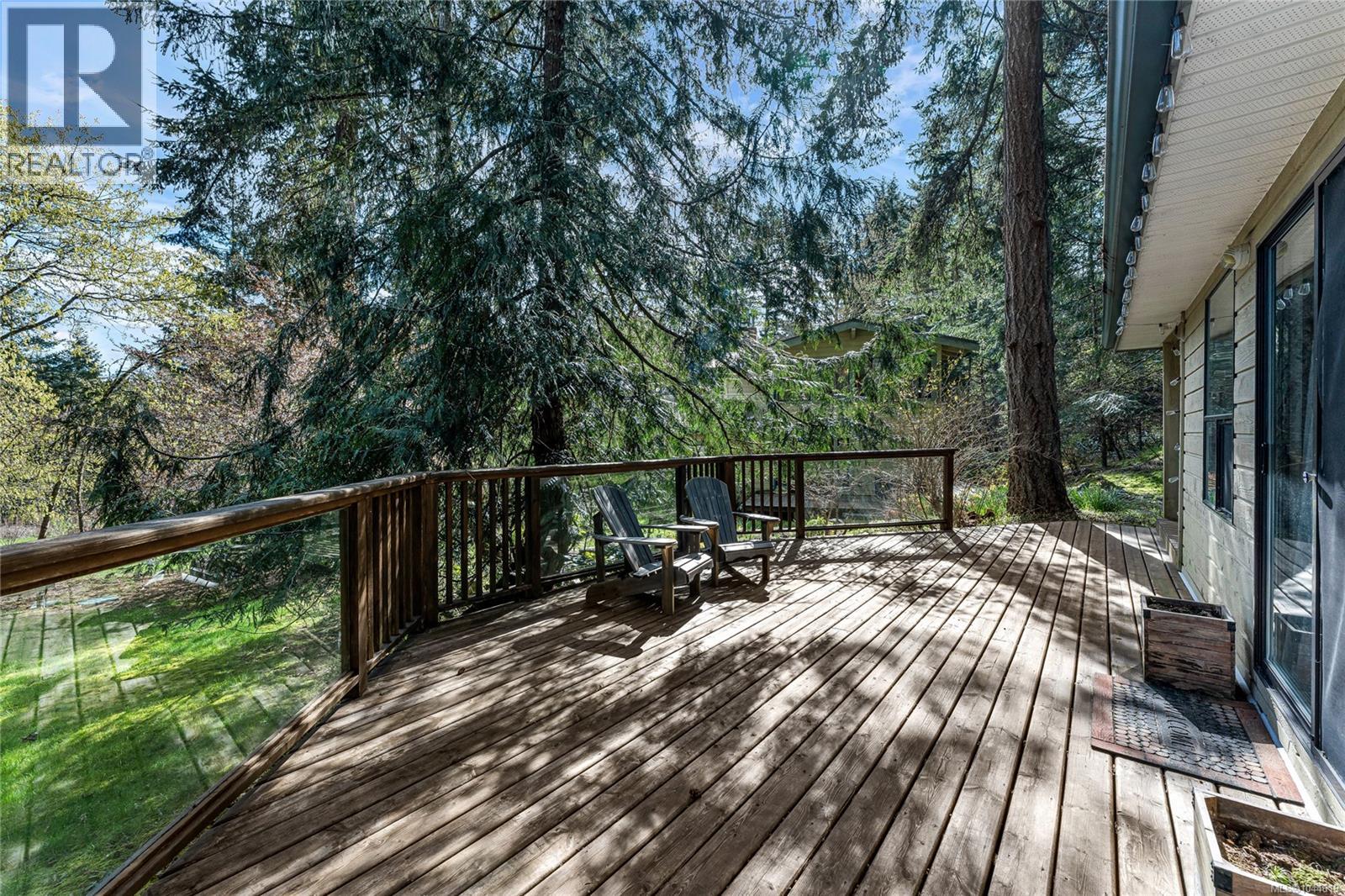 2083 North End Rd - 65