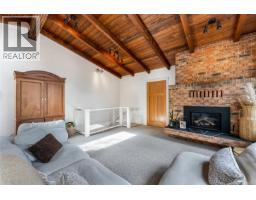 Laundry room - 2083 North End Rd, Salt Spring, BC V8K1E1 Photo 8