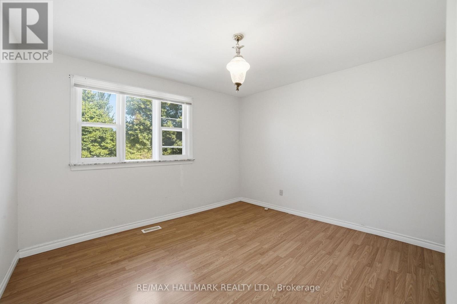 1392 REBECCA STREET - 18