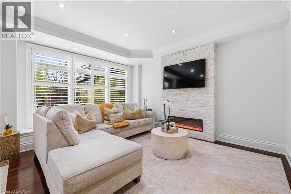 199 HUNTER Street W - 10