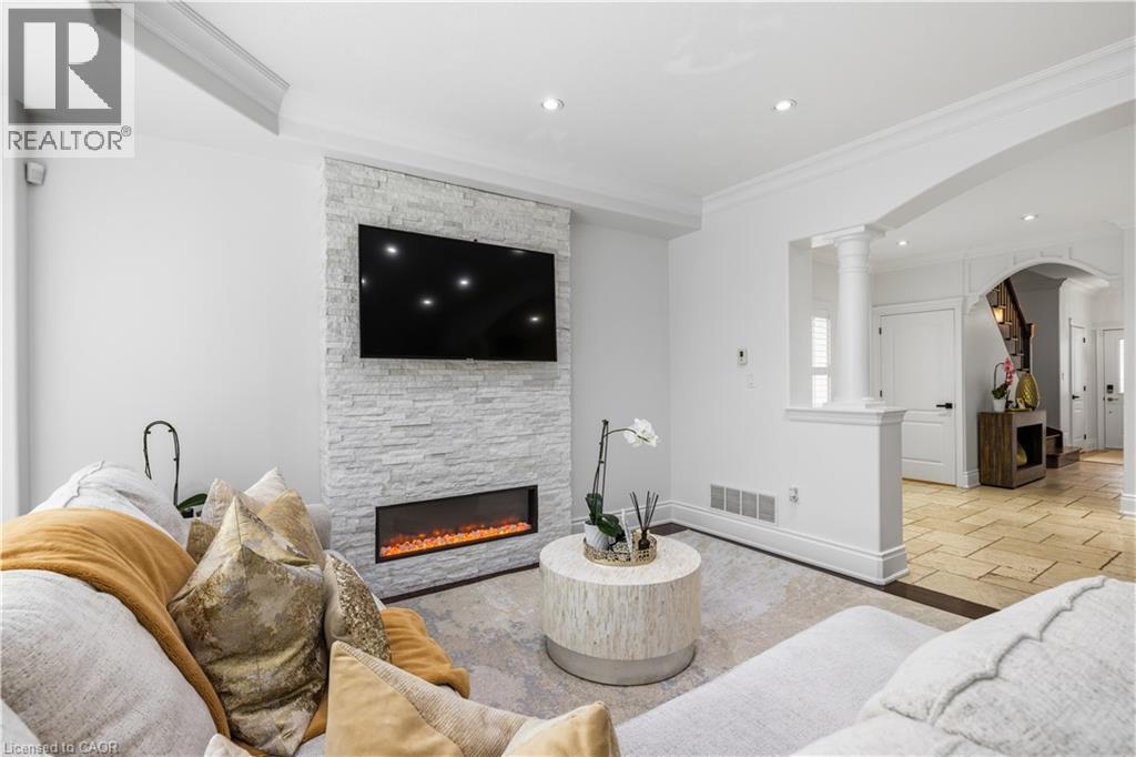 199 HUNTER Street W - 14