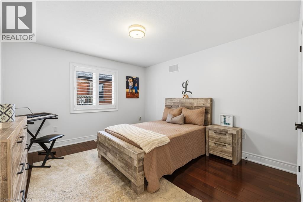 199 HUNTER Street W - 26