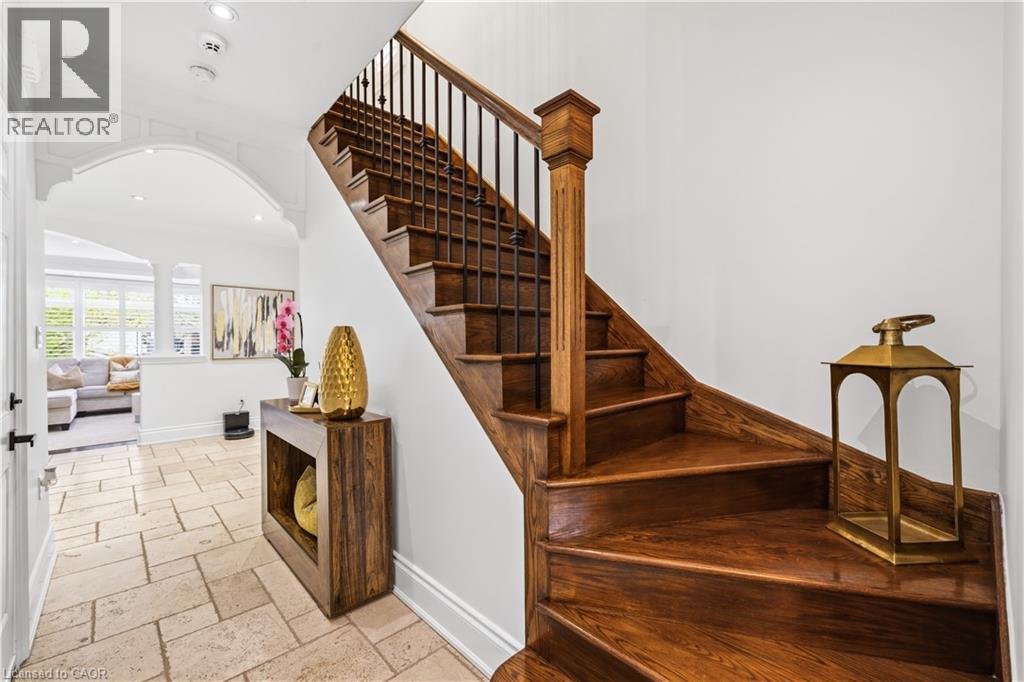 199 HUNTER Street W - 3