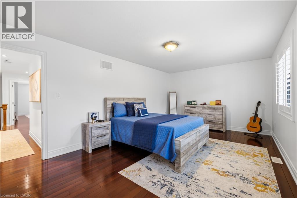 199 HUNTER Street W - 30