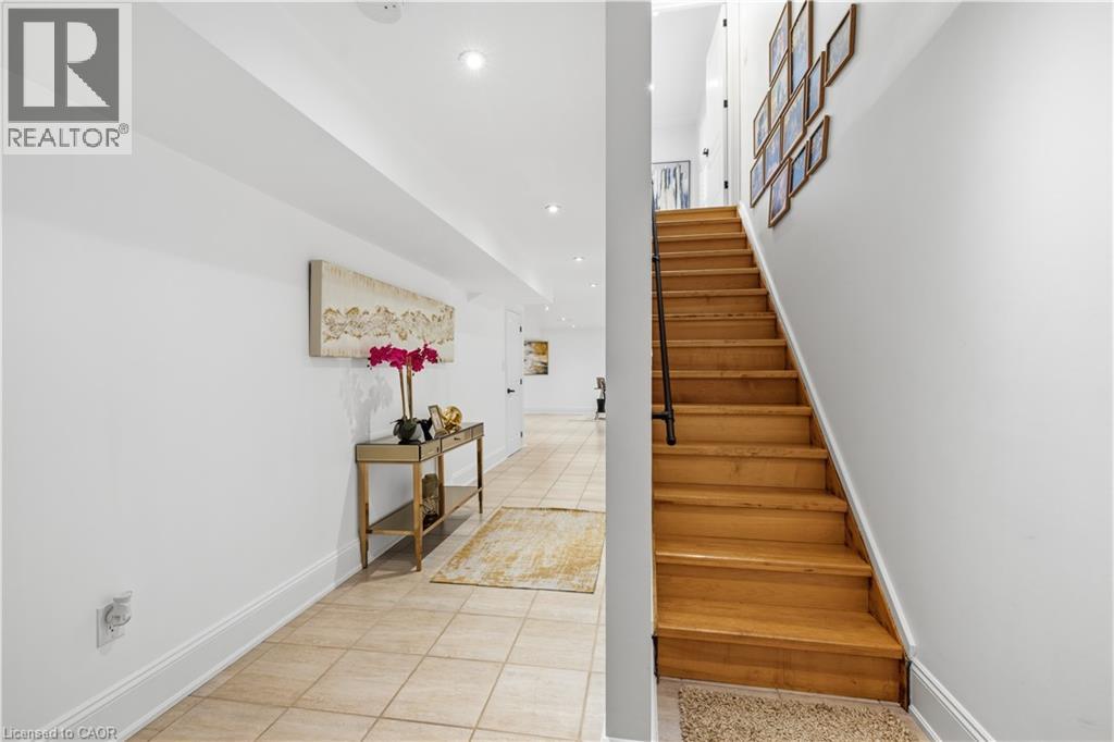 199 HUNTER Street W - 33